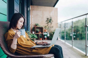Bringing Your Website and Sales Engagement Up to Speed with AI