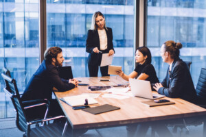 Manter a competitividade: a nova era da resiliência dos serviços financeiros