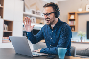 Using AI to Boost Employee and Customer Experience Efficiency