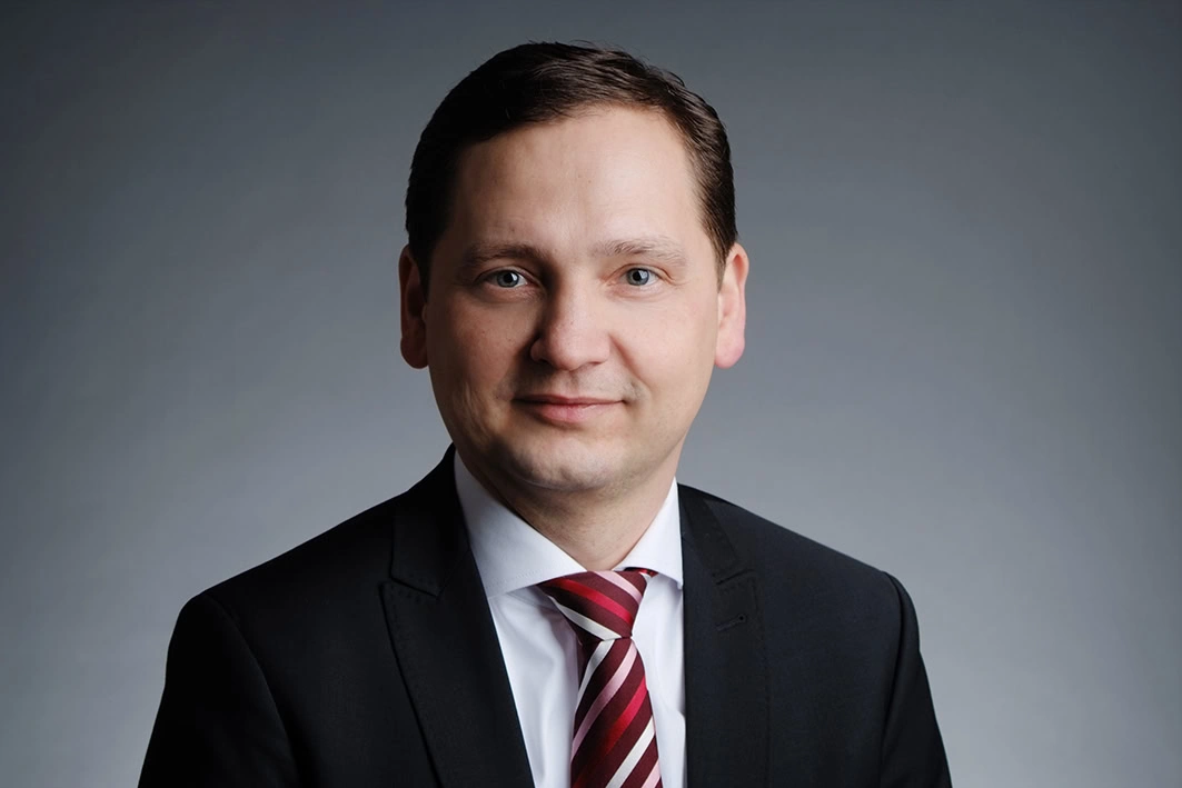 Dennis schindler vp germany genesys
