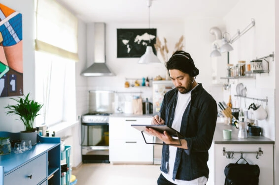 Four strategies to transform retail customer service genesys web article image